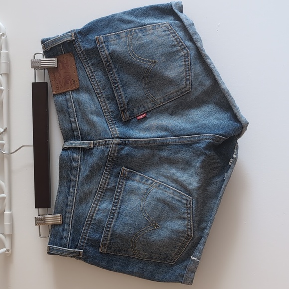 Levi's Cuffed Denim Shorts - Picture 2 of 4